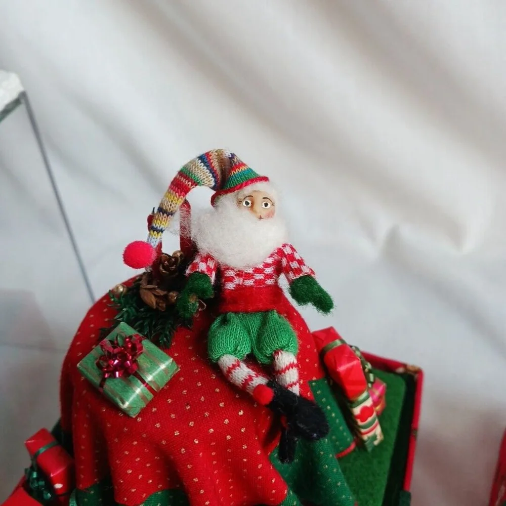 Vintage Diorama Santa Elf Teddy Bears 4x4x8